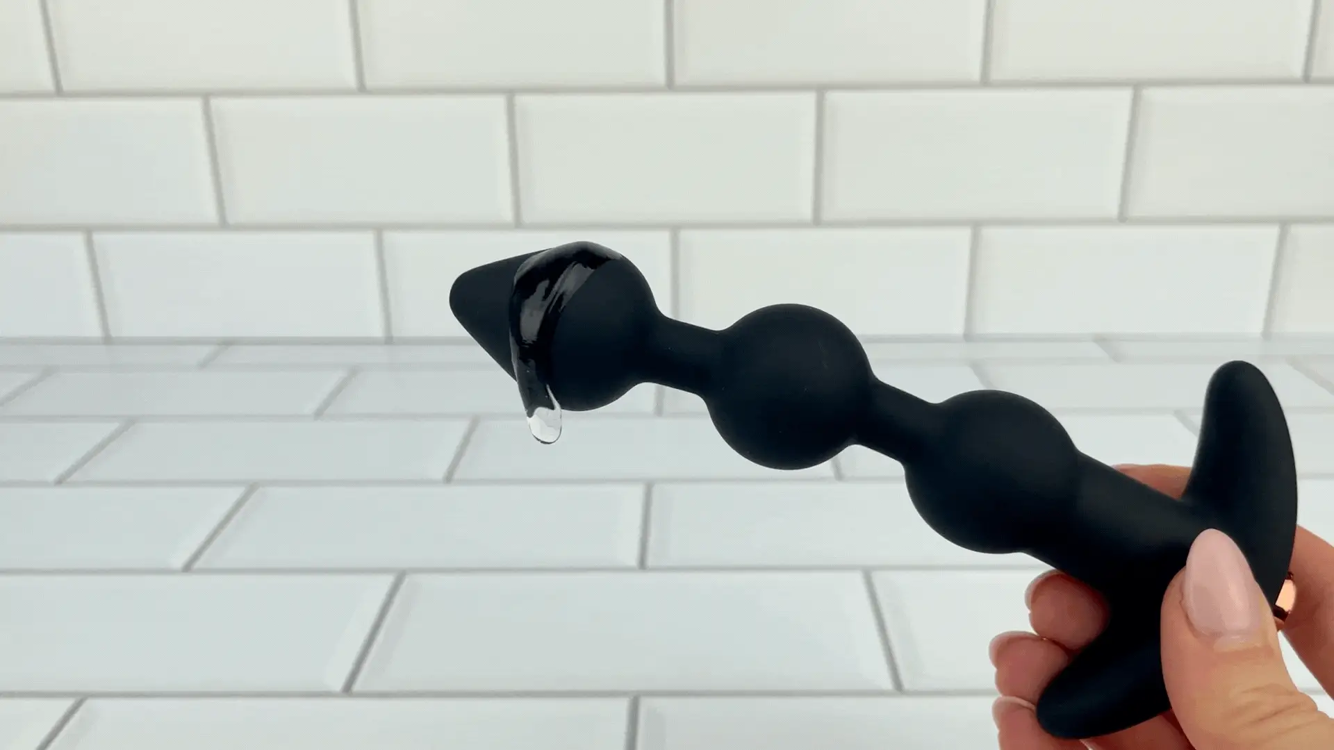 Macio Silicone Beaded Anal Vibrator Plug - Image 2
