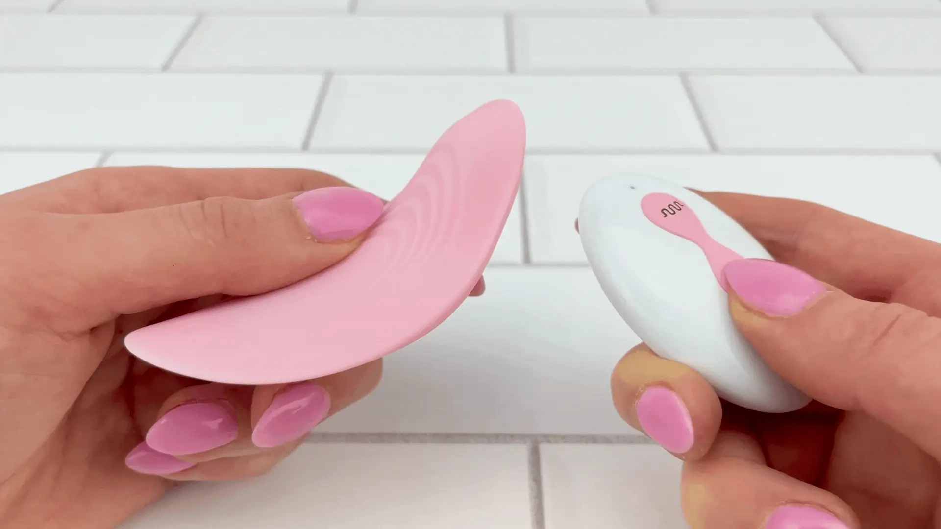 Secret Tease Wearable Vibe - Image 2