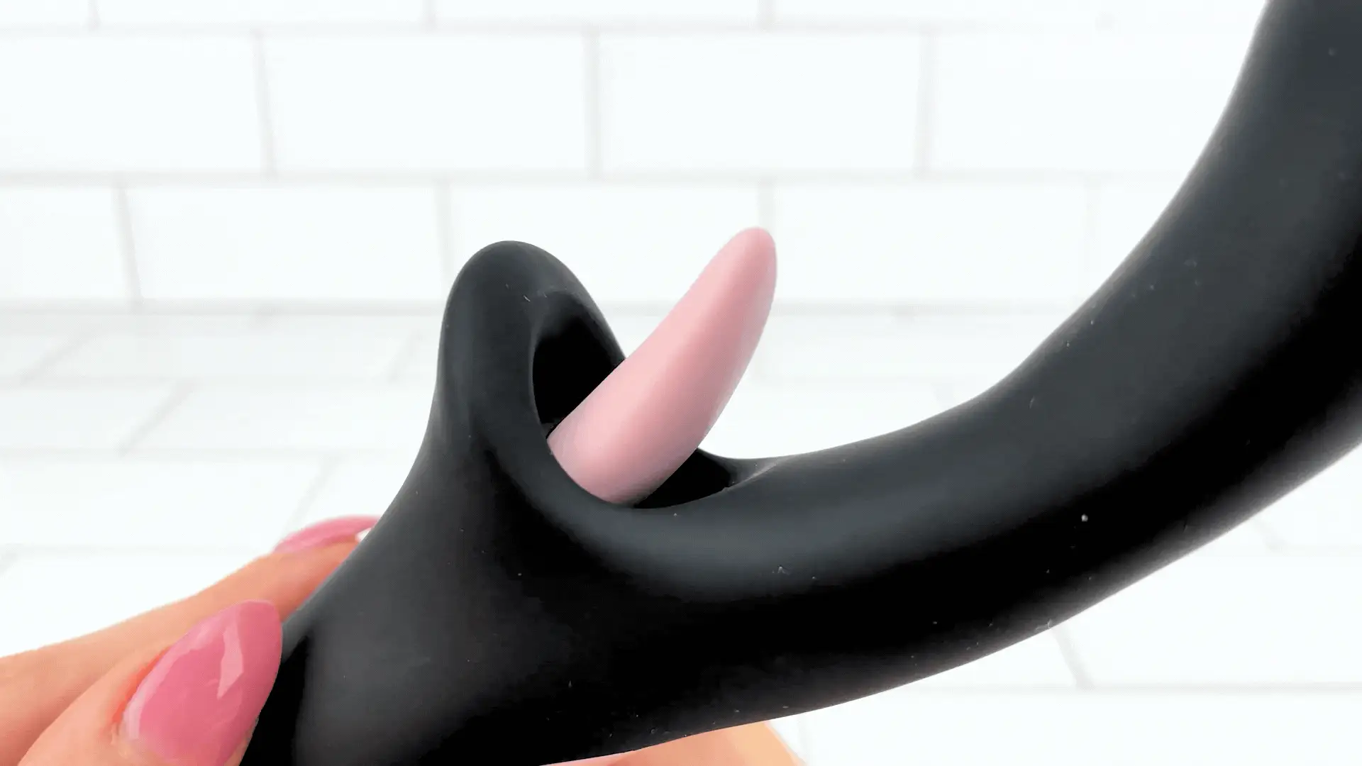 Thumping & Licking Silicone Rabbit - Hits That G-spot While Giving You Oral! - Image 2
